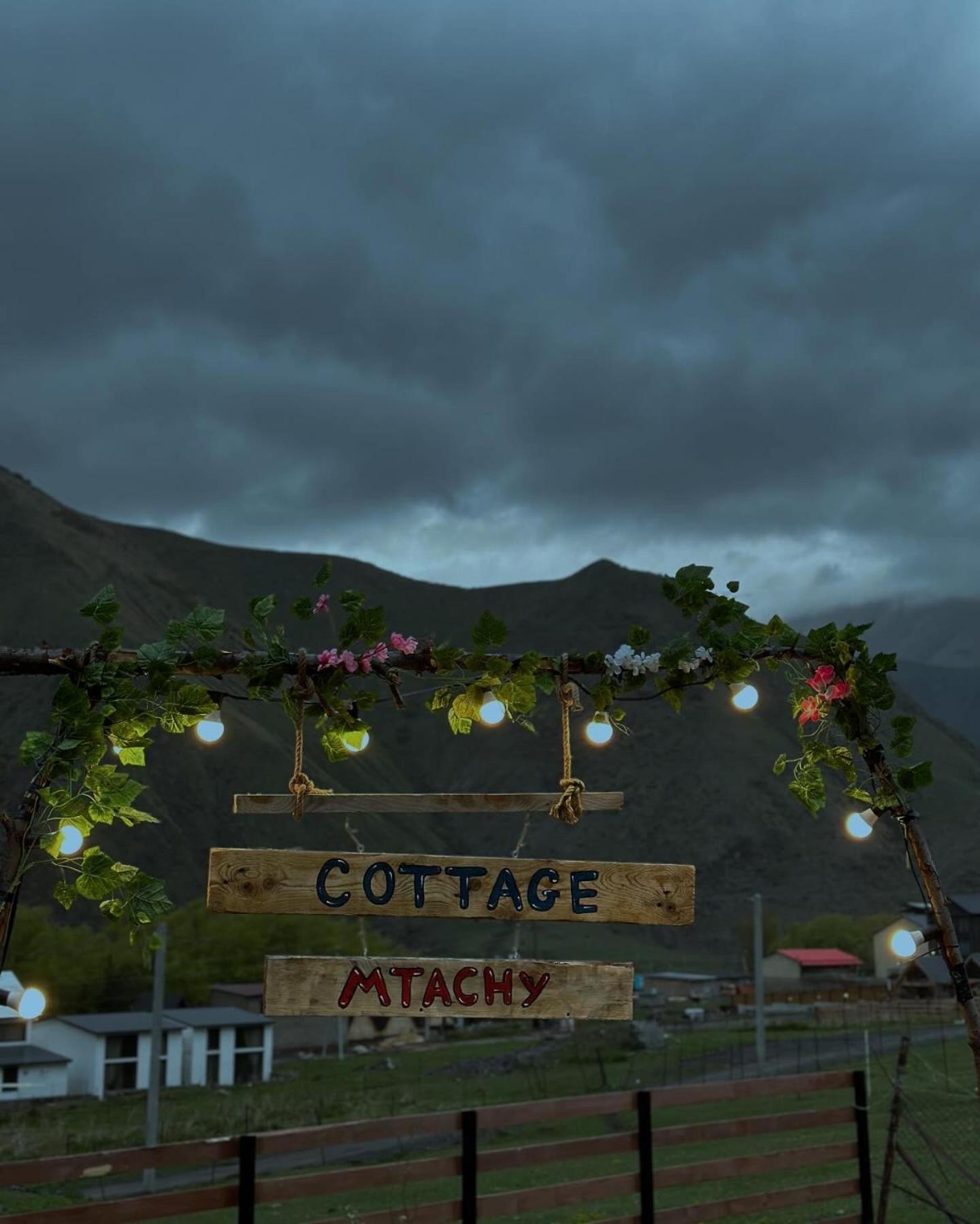 Cottage Mtachy Kazbegi Luaran gambar